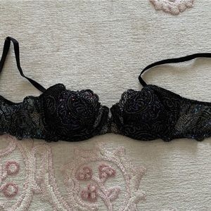 Victoria's Secret Very Sexy Lace sequin bra 34B